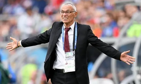 HLV World Cup đầu tiên bỏ việc sau khi kết thúc vòng bảng