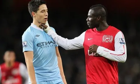 Cựu cầu thủ Arsenal buông lời cay nghiệt với đồng đội cũ
