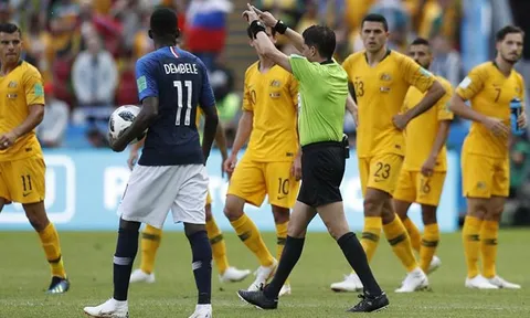 Cựu trọng tài FIFA: 'VAR làm World Cup trở nên thiếu hấp dẫn hơn'