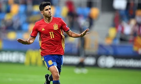 Chùm ảnh: Asensio lập hat-trick, U21 TBN đè bẹp "nhược tiểu"