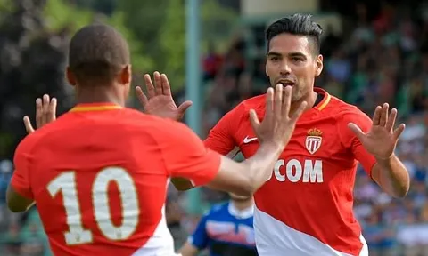 Monaco 4-2 Stoke City: Mbappe im tiếng, đã có Falcao!