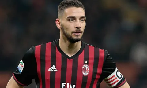 Đại diện của De Sciglio: "Tất cả đang chờ Juventus"