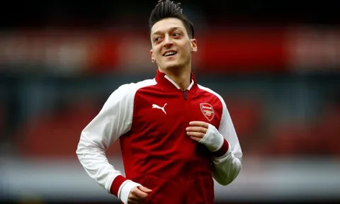 Ozil phấn khích với chiến tích 'siêu chất'