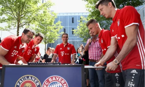 Dàn sao Bayern căng thẳng tột độ với... banh bàn