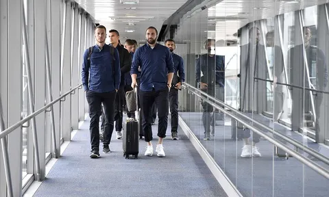 Dàn sao Juventus hừng hực tiến quân tới Monaco