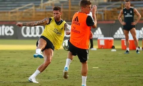 Dàn sao Real bức xúc vì Ramos lần thứ 2 liên tiếp hưởng đặc cách