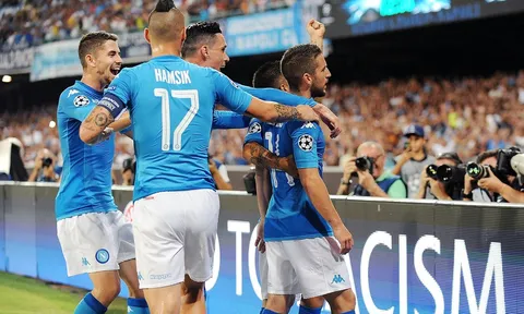 Đẳng cấp vượt trội, Napoli nhẹ nhàng đánh bại 9 người của Nice