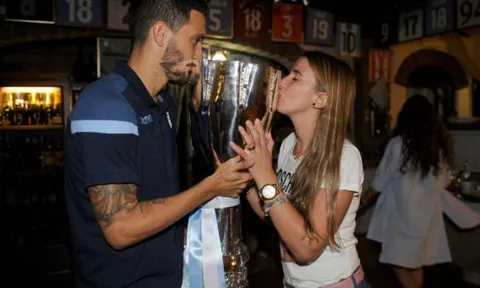 Đánh bại Juventus, Lazio mang cúp đi 'quẩy'