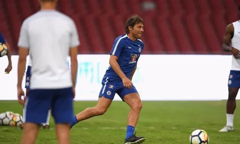 Đấu Arsenal, Conte xỏ giày vào sân chỉ đạo học trò
