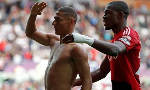 Đây, cái tên khiến M.U tiễn Anthony Martial lên đường