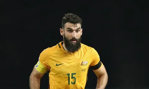 Mile Jedinak ca ngợi 'nỗ lực tột cùng' của Australia trước Pháp