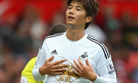 CHÍNH THỨC: Ngôi sao Hàn Quốc nói lời chia tay Swansea