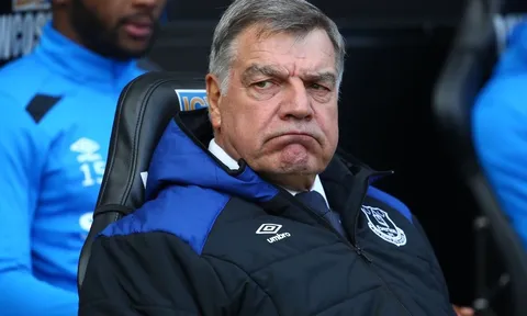 Nhìn lại hành trình của Big Sam tại Everton trong 6 tháng qua