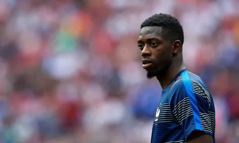 Dembele cười lớn khi được hỏi về Arsenal, fan Pháo thủ 'mất mặt'