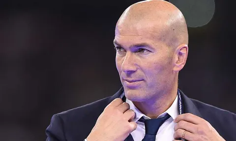 Đến bây giờ, Giggs và Neville vẫn còn sợ Zidane