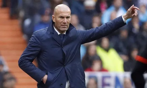 Đến Zidane cũng cảm thấy Real Madrid "hư cấu"