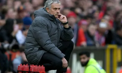 Không phải FA Cup, derby Manchester mới là cơn đau đầu của Jose Mourinho