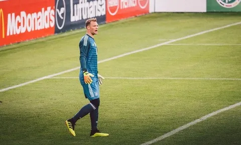 Manuel Neuer đã trở lại