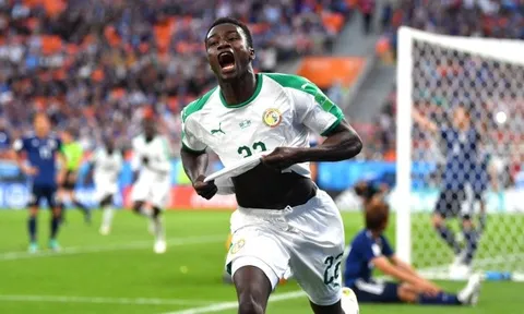 Moussa Wague đi vào lịch sử Châu Phi với pha ghi bàn vào lưới Nhật Bản