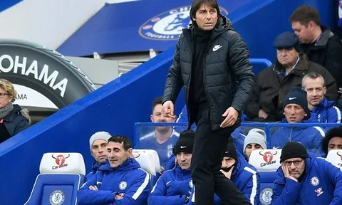 Đi tìm nguyên nhân Chelsea lao dốc: Nhà dột từ nóc?