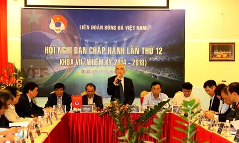 Điểm tin bóng đá Việt Nam tối 27/04: Nội bộ VFF vẫn chưa nhất trí việc bỏ tiêu chi bằng cử nhân