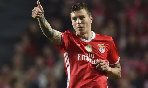 Điểm tin chiều 02/06: M.U nhận cú hích từ sao Benfica; Monaco trói chân trụ cột