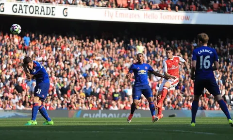 Điểm tin chiều 08/05: M.U nhận cú hích trước bán kết Europa League, Maradona tái xuất làm HLV