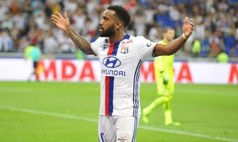 Điểm tin sáng 01/07: Arsenal chốt giá Lacazette; Barcelona tái hợp người cũ