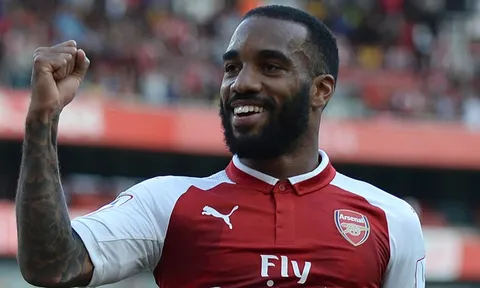 Điểm tin sáng 12/08: Lacazette lập kỉ lục; Coutinho đòi rời Liverpool