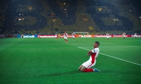 Điểm tin tối 03/05: Mbappe vô giá, Ronaldo có giá khủng