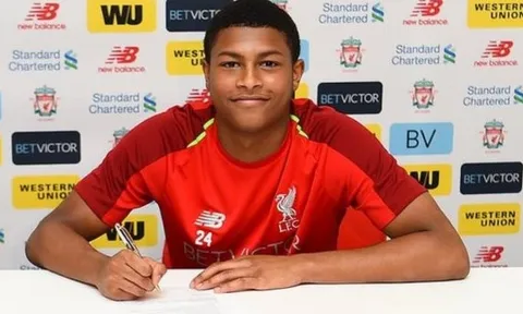 Liverpool 'trói chân' thành công thần đồng nước Anh
