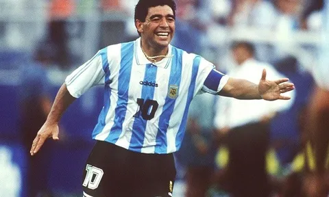 Simeone đã “đâm lén” Maradona ở World Cup 1994