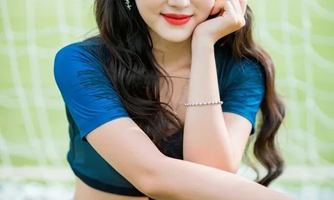 Hot girl xinh đẹp trên VTV cổ vũ tuyển Pháp, mơ ước làm phóng viên ảnh