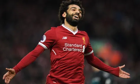 'Đốt lưới' West Brom, Salah cân bằng thành tích ghi bàn của Ronaldo, Suarez