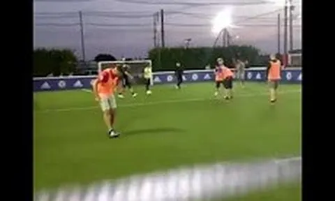 Đoạn video 'thả thính' của Lukaku với Chelsea
