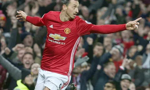 Đội hình đáo hạn hợp đồng hay nhất Ngoại hạng Anh: Siêu tiền đạo Ibrahimovic