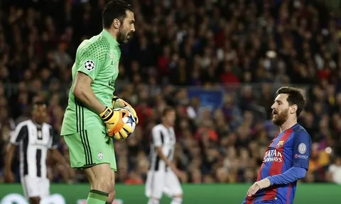 Đội hình tệ nhất tứ kết Champions League: Messi cũng hết phép