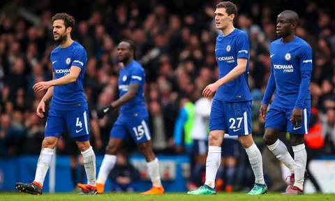 Đội hình tệ nhất vòng 32 Premier League: Tràn ngập sắc xanh!
