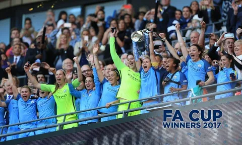 Đội hình toàn mỹ nhân của Man City vô địch FA Cup