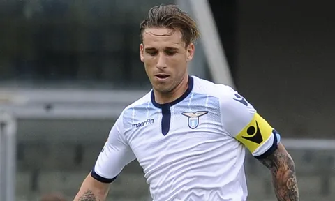 Đội trưởng Lazio bỏ tập, sắp chuyển đến Milan