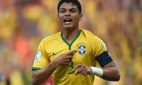 Đội trưởng PSG bất ngờ "thả thính" đội bóng cũ