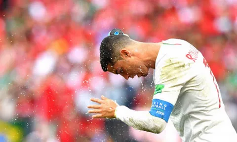 Đồng đội đá tệ, Ronaldo không một giây ngơi nghỉ