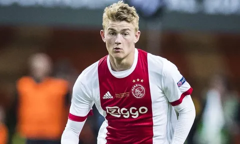 Dortmund gia nhập cuộc đua giành thần đồng De Ligt