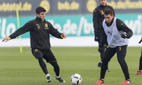 Dortmund mất 3 trụ cột trước mùa giải mới