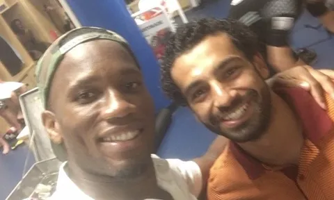 "Drogba năn nỉ tôi phá kỉ lục của anh ấy"