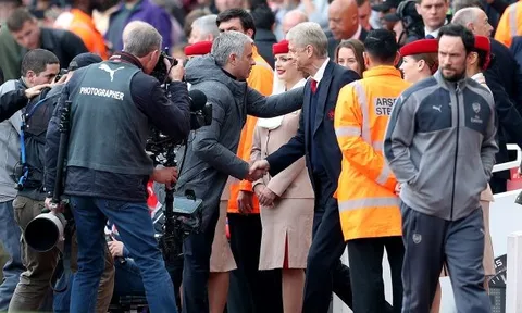 Dư âm Arsenal 2-0 M.U: Ủy mị, thiếu dư vị; Đâu rồi cuộc chiến "Keane & Vieira"?