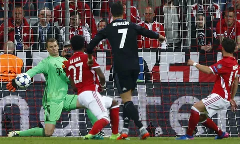 Dư âm Bayern 1-2 Real: Còn may cho Hùm xám