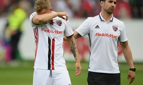 Dư âm cuộc chiến trụ hạng Bundesliga: Ingolstadt "chết" vì... chờ đợi