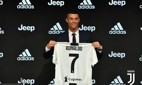 Dù có Ronaldo, Juventus vẫn khó sống với Napoli