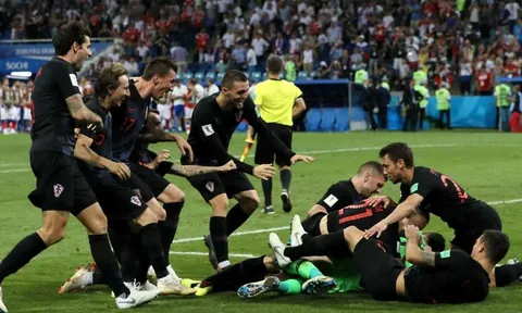 Đường đến chung kết của Croatia: Chông gai nhưng rực rỡ